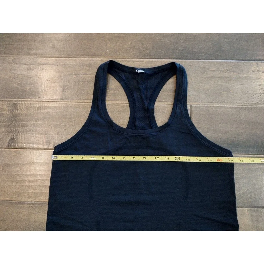 LULULEMON Women's EUC Swiftly Tech Black sleeveless tank top - size 10